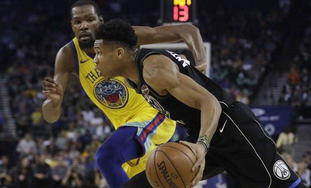 Τι θα ζητούσαν οι σταρ του ΝΒΑ από τον Άγιο Βασίλη