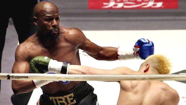 Ο Floyd Mayweather ταξίδεψε στην Ιαπωνία και έβγαλε 4,5 εκ. δολάρια το λεπτό