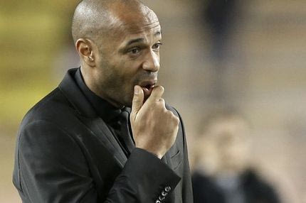 Ο αμείλικτος Τιερί Ανρί πειθαρχεί παίκτη του για μία… καρέκλα