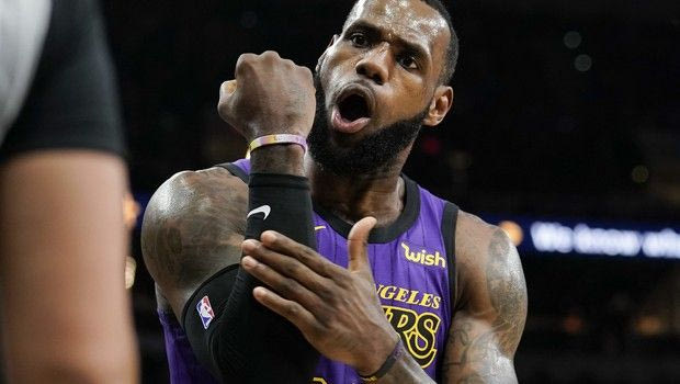 Ο Λεμπρόν Τζέιμς υποψήφιος για rookie της (φετινής) σεζόν στο NBA