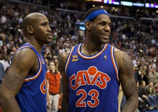 Ο Τζαγουάντ Γουίλιαμς ρωτάει το… google πώς να ξοδέψει τα χρήματά του