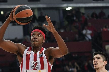 Ολυμπιακός – Μπουντούτσνοστ: Το απόλυτο του ΛεΝτέι και η βραδιά των ασίστ, Παπαλουκά παρόντος