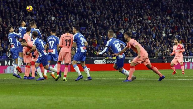 Poll: Είναι ο Λιονέλ Μέσι ο καλύτερος εκτελεστής φάουλ;