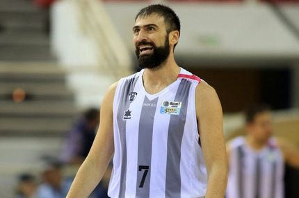 Τα “χαλάει” στο τέταρτο δεκάλεπτο ο ΠΑΟΚ