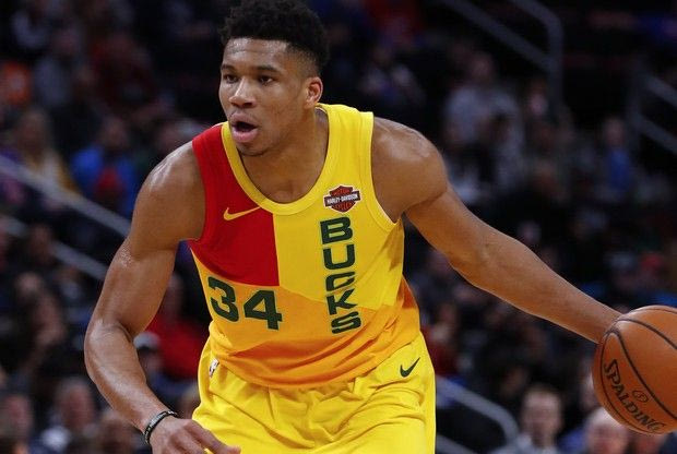 Μία από τις 11 ασίστ του Αντετοκούνμπο ήταν προς τον… Ντέιβις