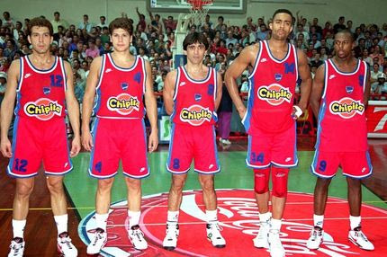 Από τον Τέρνερ στον Μπόμπαν: Τρεις ιστορίες από το κλειστό της Αρτάκης που πέφτει