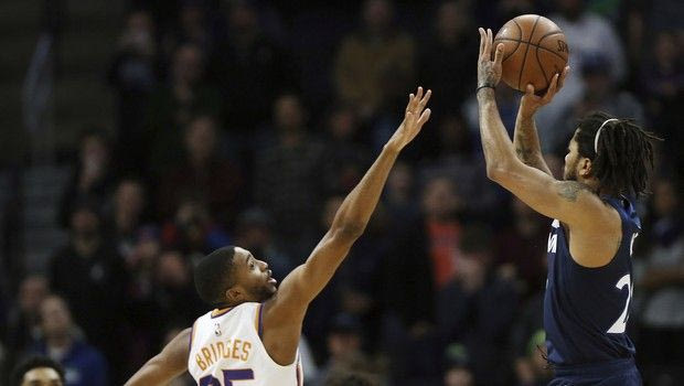 O Ντέρικ Ρόουζ έβαλε -και- το σουτ που χρειαζόταν