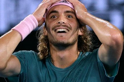 Στέφανος νίκης: η ραψωδία του Τσιτσιπά στη Μελβούρνη κόντρα στον Φέντερερ