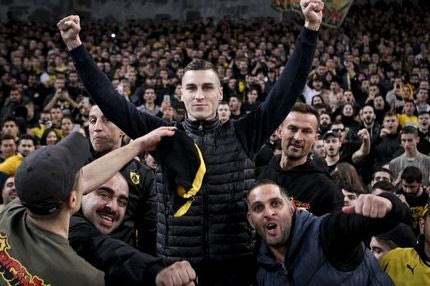 Ο Όγκνιεν Βράνιες ζει το όνειρό του από το πέταλο του ΑΕΚ – ΠΑΟΚ