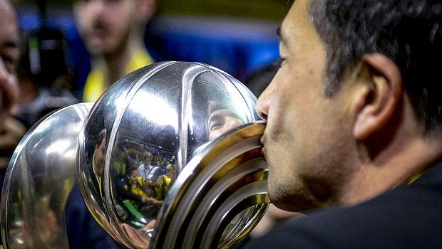 Γιατί δεν αρκεί στην ΑΕΚ ένας παγκόσμιος τίτλος