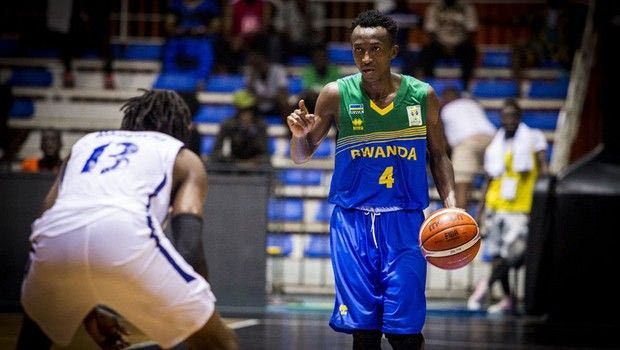 Ο Νσομποζουαμπιοσενουμουκίζα έβγαλε ασίστ. Ο Νσομποζουαμπιοσενουμουκίζα