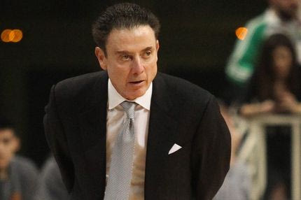 Ο old school Πιτίνο δεν κοιτάει το ρολόι για να κάνει αλλαγές