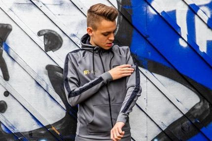 Ντόνοβαν Χαντ: O καλύτερος επαγγελματίας παίκτης FIFA 19 στον κόσμο έχει για πρότυπο του τον Στίβεν Τζέραρντ