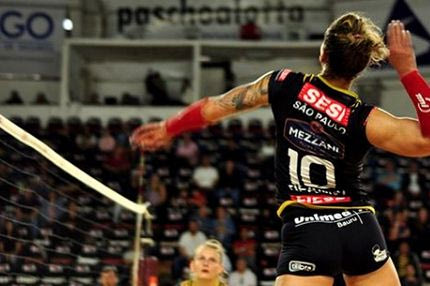 Η τρανς σούπερσταρ του βραζιλιάνικου βόλεϊ πολεμά το ‘άδικο αβαντάζ’ σε κάθε ματς