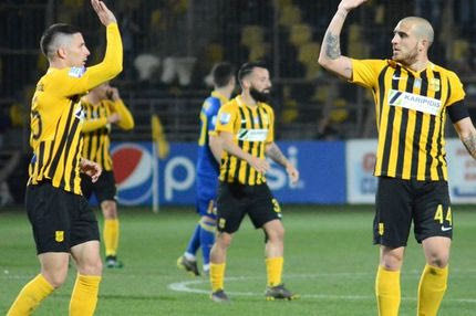 Άρης – ΑΕΚ: Νίκη πεντάδας απέναντι σε μπλε φανέλες