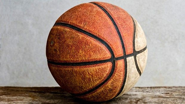 Γιατί δεν έρχονται ξένοι διαιτητές στο ελληνικό μπάσκετ