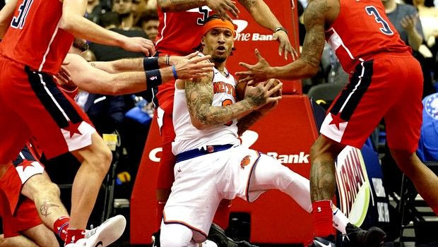 Αυτά που περνά ο Μάικλ Μπίσλι δεν τα αντέχει άνθρωπος