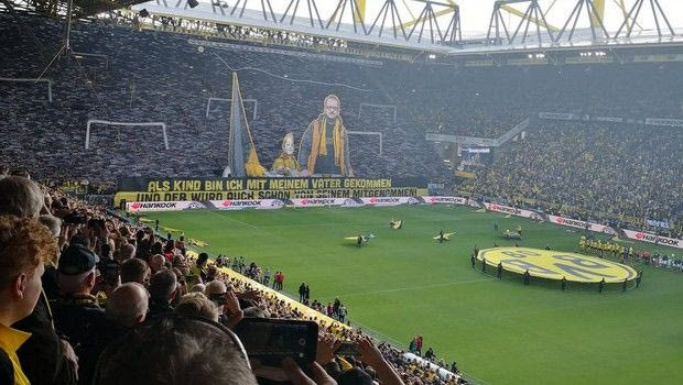 Το κορεό των φίλων της Ντόρτμουντδεν θα αφήσει ασυγκίνητο κανέναν