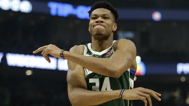 Το διεστραμμένο πλάνο των Σίξερς για τον Αντετοκούνμπο πέτυχε