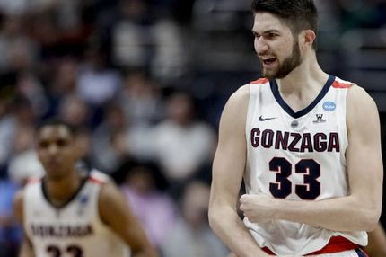 O αδελφός του Τιλί νίκησε τον ανιψιό του Μουτόμπο