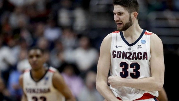 O αδελφός του Τιλί νίκησε τον ανιψιό του Μουτόμπο