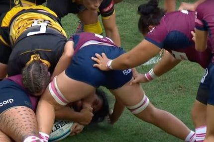 Η Λιζ Πατού δάγκωσε αντίπαλο και δέχτηκε κάτι παραπάνω από κόκκινη κάρτα