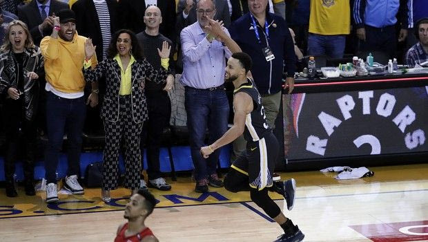 Ο Στεφ Κάρι έπαθε Χάρντεν