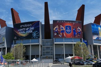 Βιτόρια, 1η μέρα: Ο κοστουμάτος Σλούκας κι η… απόρριψη Ντάνστον