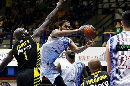 Ο ‘αποκεφαλισμός’ των δικεφάλων έγινε σε δημόσια θέα