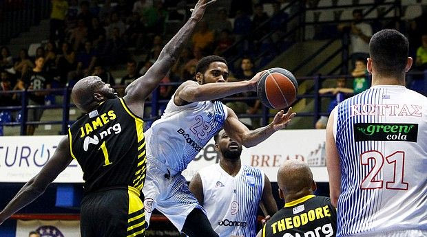 Ο ‘αποκεφαλισμός’ των δικεφάλων έγινε σε δημόσια θέα