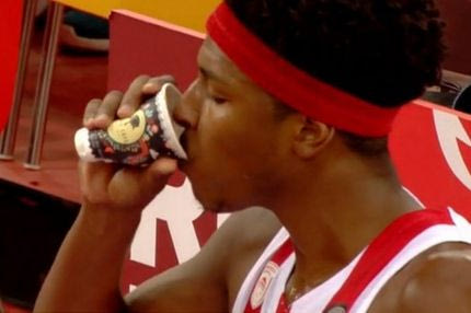 Μια φίλαθλος πήγε να πιει καφέ, αλλά ξέχασε να ρωτήσει τον Λεντέι