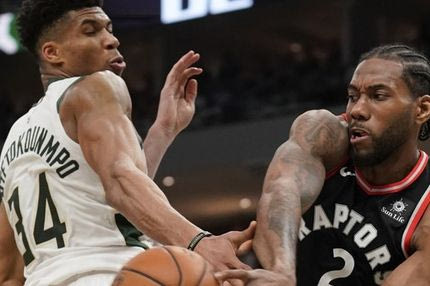 Ράπτορς-Μπακς: Ο Καγουάι Λέοναρντ νίκησε τρία πράγματα