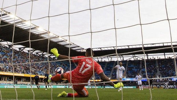 “Πουλί ήτανε”; Η κωμικοτραγική ιστορία της επινόησης του πέναλτι