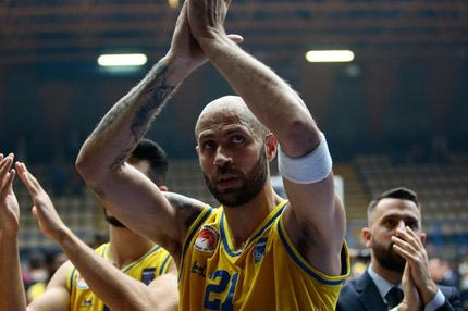 Ο Παναγιώτης Βασιλόπουλος προσπαθεί να ‘σώσει’ το μπάσκετ