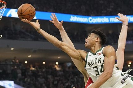 Ο τρόπος που οι Ράπτορς έκαναν αγνώριστο τον Αντετοκούνμπο