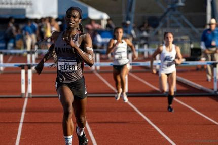 H τρανς αθλήτρια Σίσι Τέλφερ προκαλεί πανικό σε φασίστες και ‘φεμινιστές’