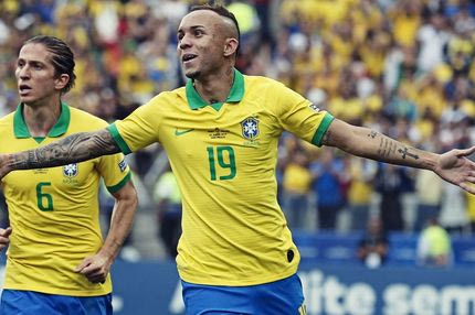 Γιατί ο ‘παικταράς’ Έβερτον παίζει ακόμη στην Γκρέμιο;