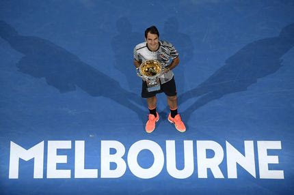 Ο Ρότζερ Φέντερερ δεν θα σταματήσει ως το τελευταίο παρατεταμένο χειροκρότημα