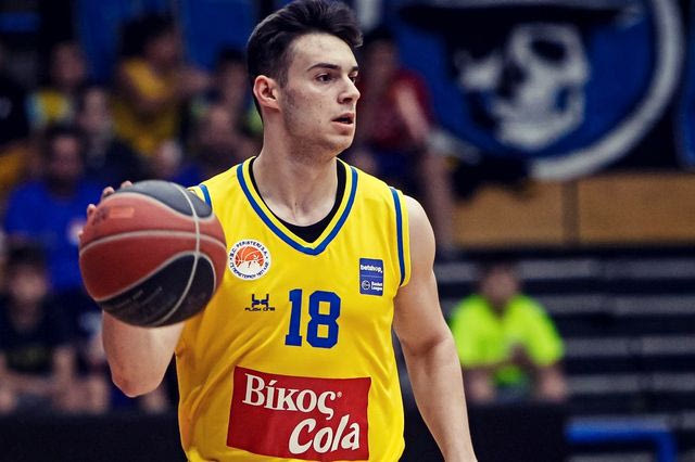 Ο Ζώης Καράμπελας δεν μας έχει δείξει ακόμη τίποτα