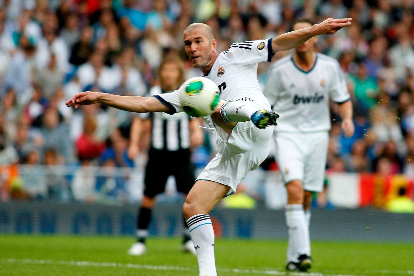 Όταν η Μπαρτσελόνα προτίμησε τον Ζιοβάνι αντί για τον Ζιντάν!