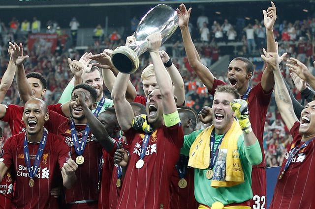 Οι Άγγλοι δεν ξέρουν αν η Λίβερπουλ ή η Μάντσεστερ Γιουνάιτεντ έχει πιο πολλούς τίτλους