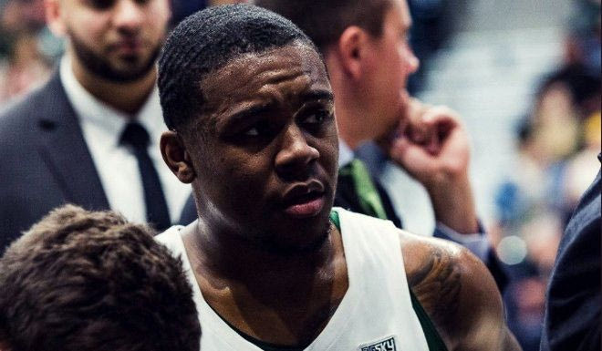 Ο Ντιάντε Στρίκλαντ δεν έπρεπε να πάει στο σπίτι της γιαγιάς του