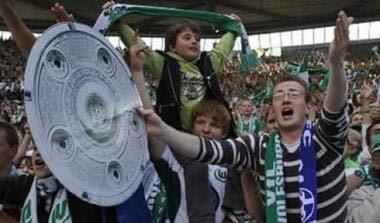 Αγκαλιά με τον πρώτο τίτλο η Βόλφσμπουργκ!