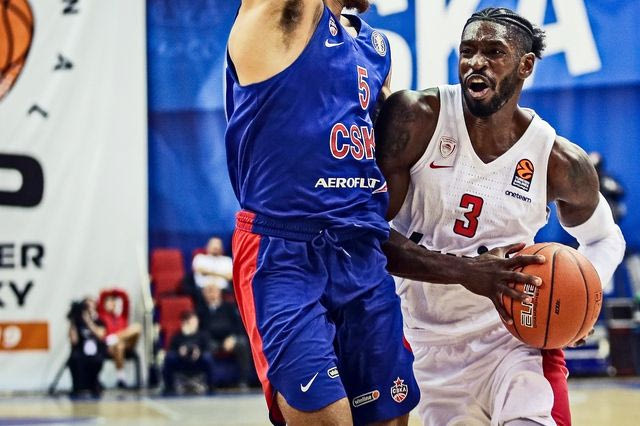 Γκομέλσκι Καπ: Ο Ολυμπιακός πήρε κάτω από τη βάση