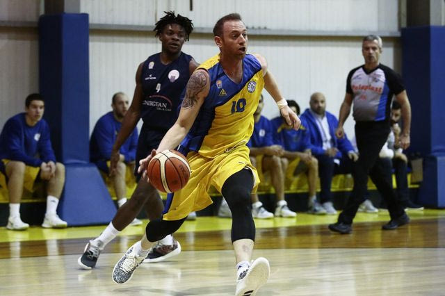 O Αντώνης Μάντζαρης πρέπει να κλωνοποιήσει τον εαυτό του