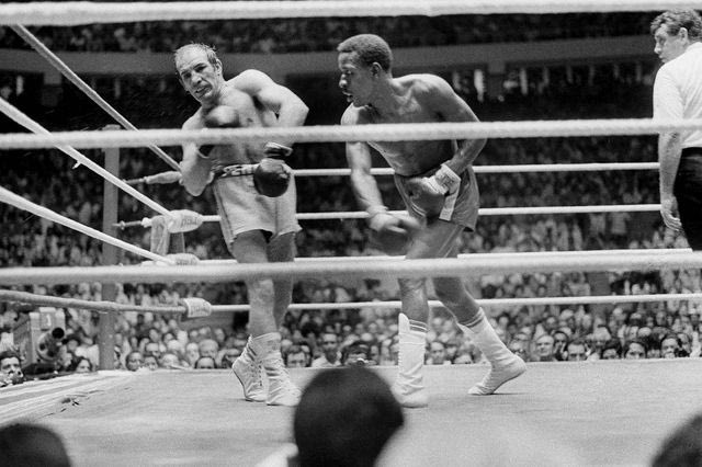 Νικολίνο Λότσε, o άνθρωπος με το αυτοκινούμενο κεφάλι