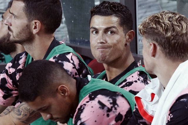 Ο Ρονάλντο βλέπει την πλάτη του Μανωλά σε μία πολύ βασική κατηγορία