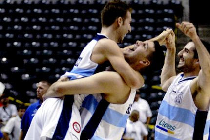 Ο συμβολισμός της Ιντιανάπολις: Όταν ο Σάντσες έκανε τον Ντέιβις να παραπατά