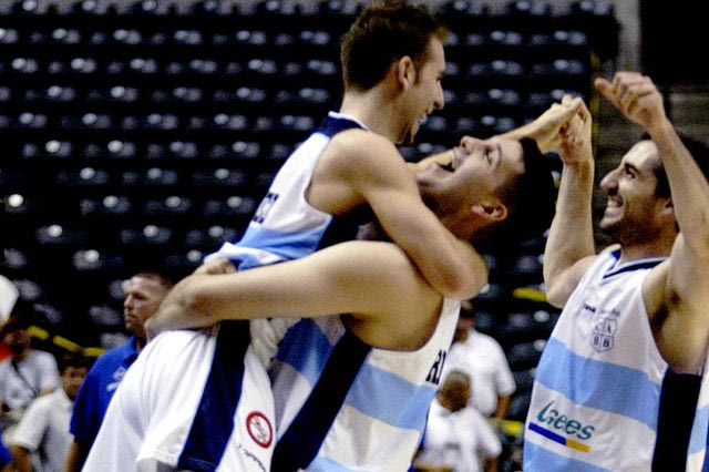 Ο συμβολισμός της Ιντιανάπολις: Όταν ο Σάντσες έκανε τον Ντέιβις να παραπατά