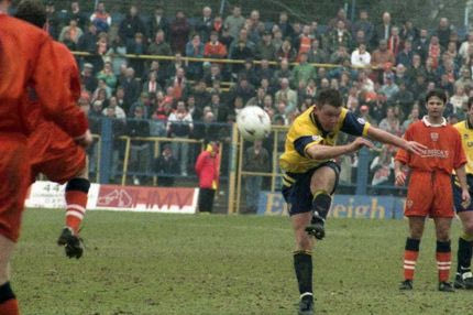 Τζόι Μπίτσαμ: Ο ‘φλώρος’ της Γουέστ Χαμ ‘πέθανε’ 58 φορές